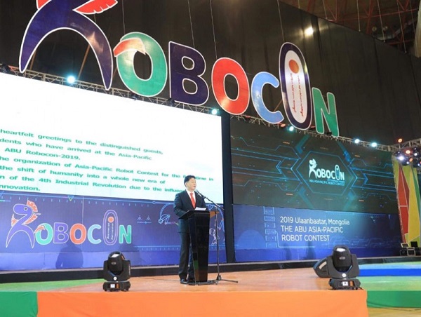 Ерөнхий сайд У.Хүрэлсүх "ABU ROBOCON-2019 MONGOLIA" тэмцээнд оролцогчдод амжилт хүслээ